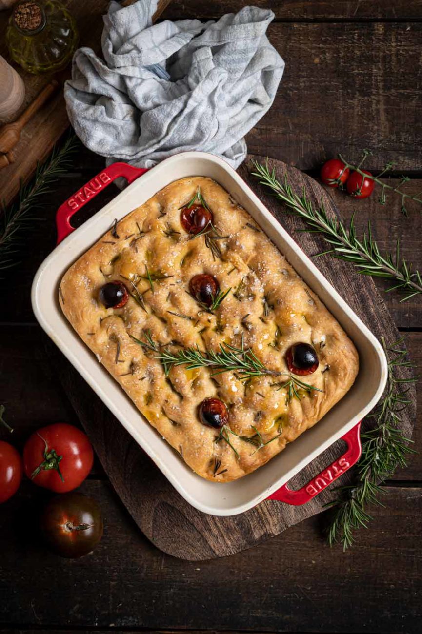 Focaccia Rezept – Italienisches Brot fluffig und aromatisch backen