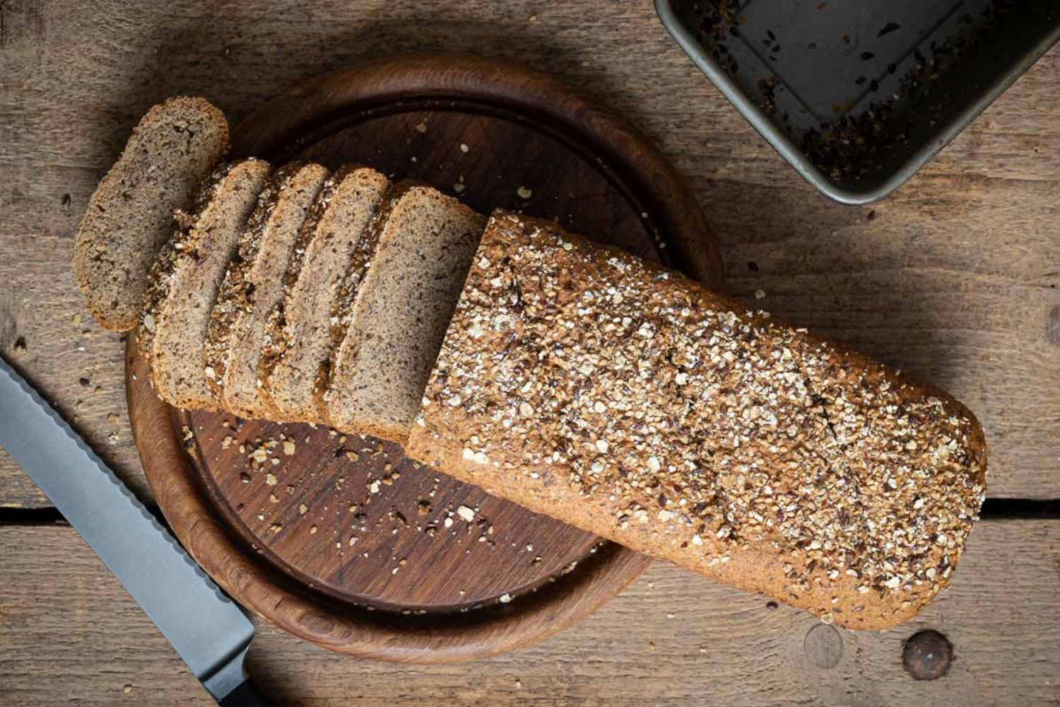 Dinkelvollkornbrot selber backen – Mit Leinsamen & Sesamöl