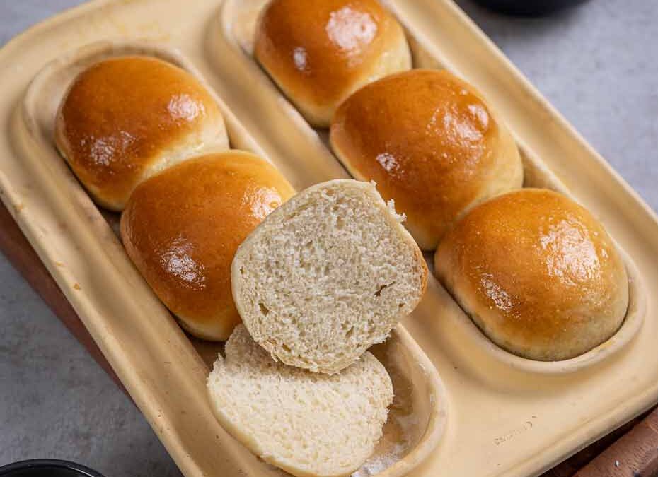 Fluffige Milchbrötchen backen – Einfaches Milchbrötchen Rezept