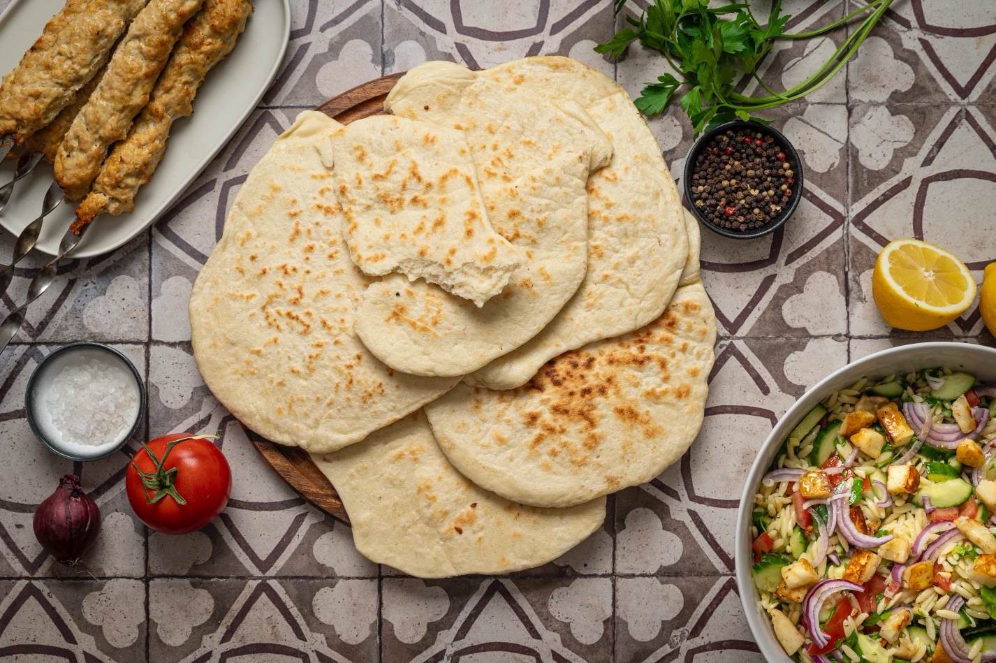 Arabisches Fladenbrot (Chubz) – Rezept aus der Pfanne