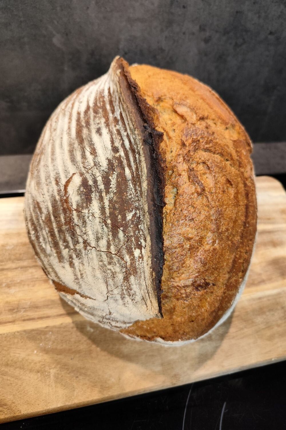 Dark Rustic Joghurt-Brot